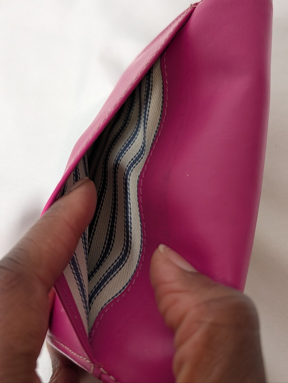 Dooney & Bourke Pink Leather Trifold Wallet Gold Logo - Picture 12 of 14